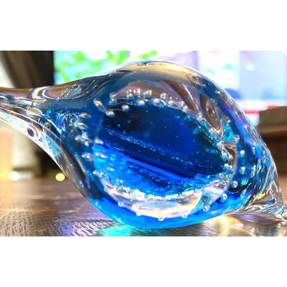 VTG ANTWERP SWEDEN ART GLASS BLUE FISH DECOR PAPERWEIGHT CLEAR POLISHED BASE - Picture 4 of 6